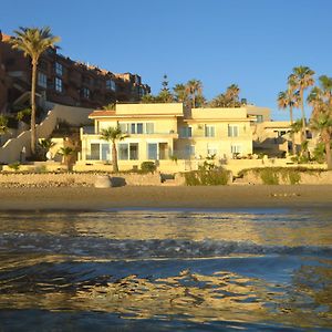 Extraordinario apartamento a pie de playa Chalet Roquetes